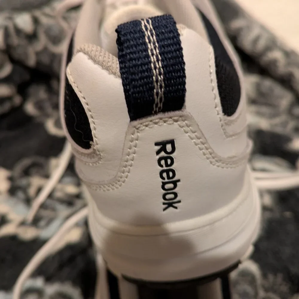 Men's Reebok sneakers - Picture 3 of 6
